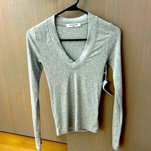 Perfect White Tee - Heather Gray V Neck